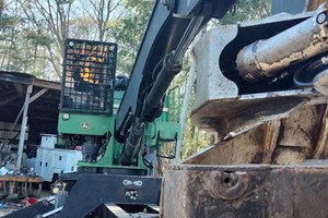 2016 John Deere 437D  Log Loader